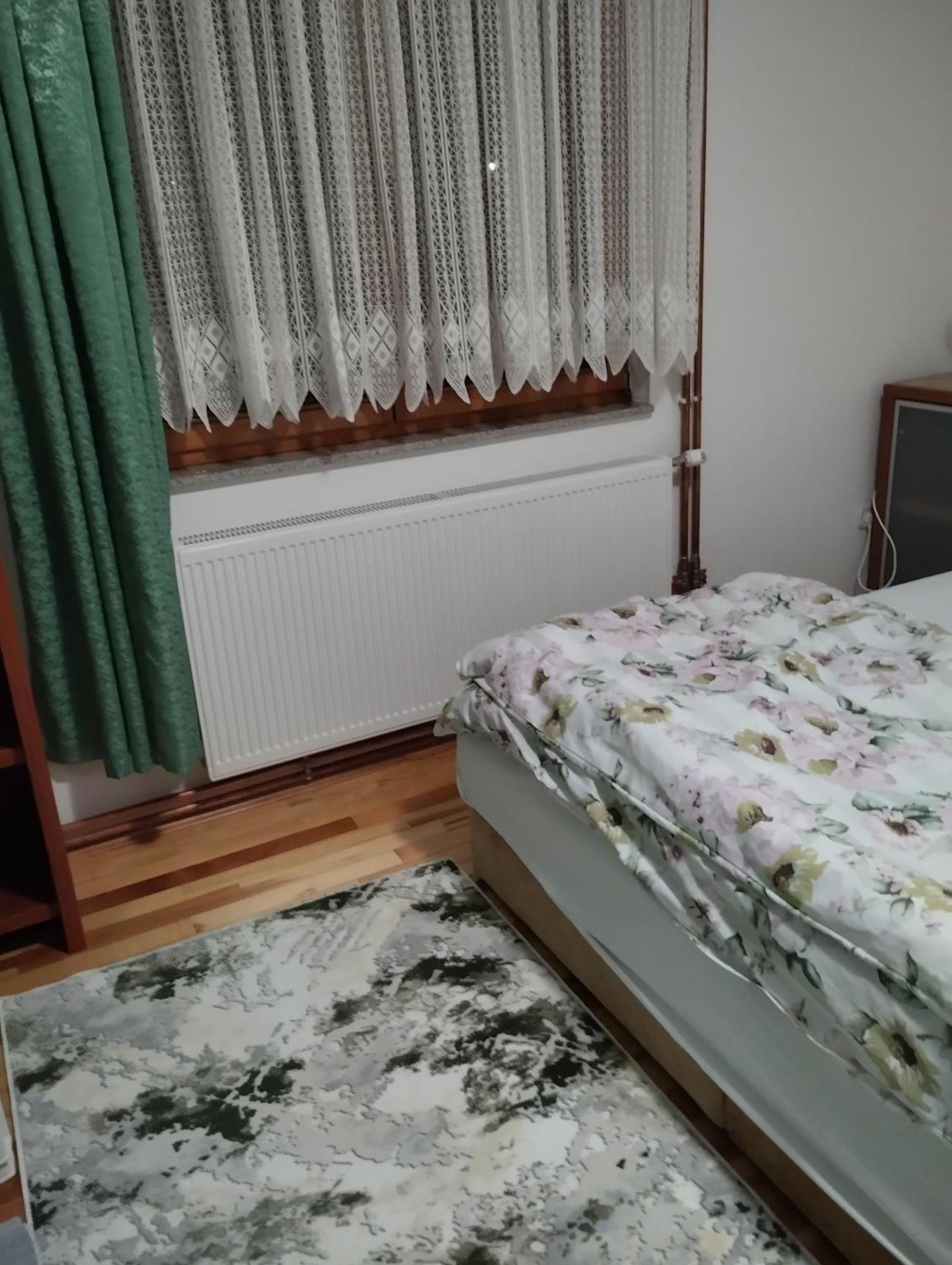 Sejmen Appartement Sarajevo Buitenkant foto